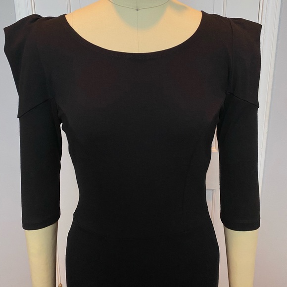 Elle Lauri pointed shoulder black dress - Picture 3 of 4